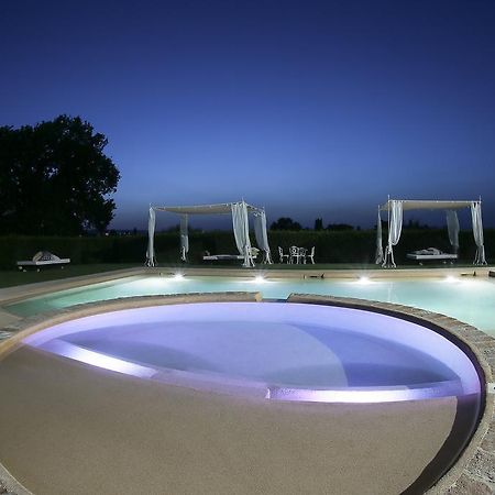 Relais Montemaggiore Бетоле Екстериор снимка